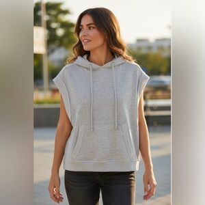 Stile Collection B Heather Gray Sleeveless Hoodie